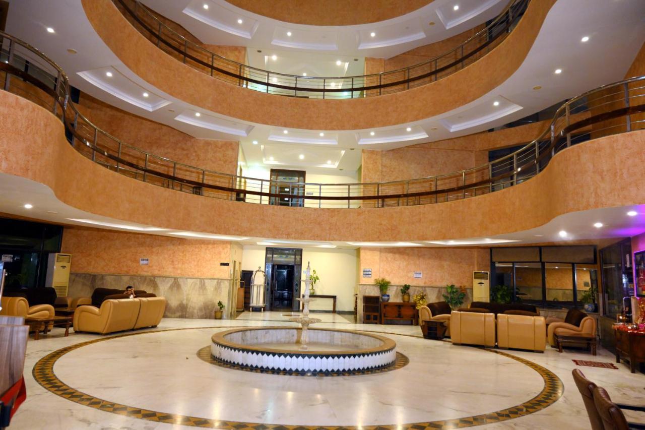Hotel Devi Grand Katra  Dış mekan fotoğraf